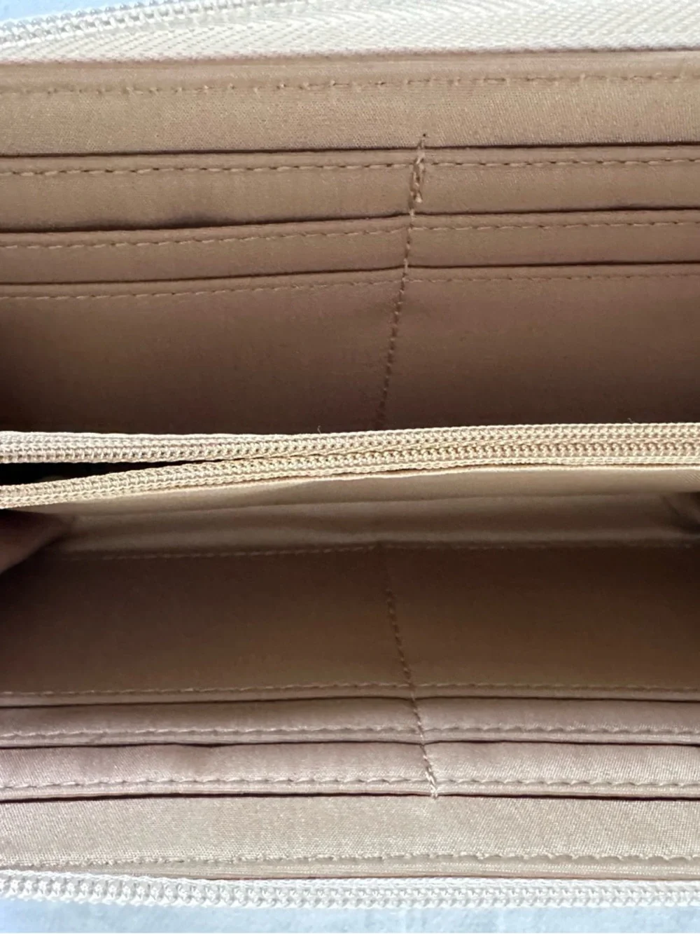 Etienne Aigner Leather Zip‎ Around Wallet Womens Cream Long Wallet Organizer
